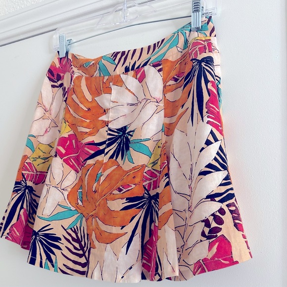 Forever 21 Tropical Floral Leaf Print Button Mini Skirt size Medium - Picture 6 of 9